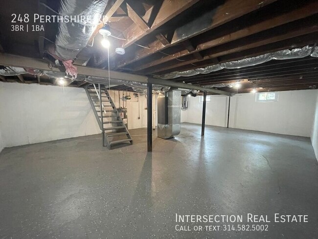 Building Photo - 248 Perthshire Rd