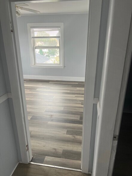 Living room - 49 Elder St