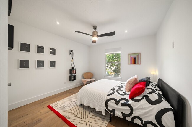 Building Photo - 258 Sentry Maple Pl