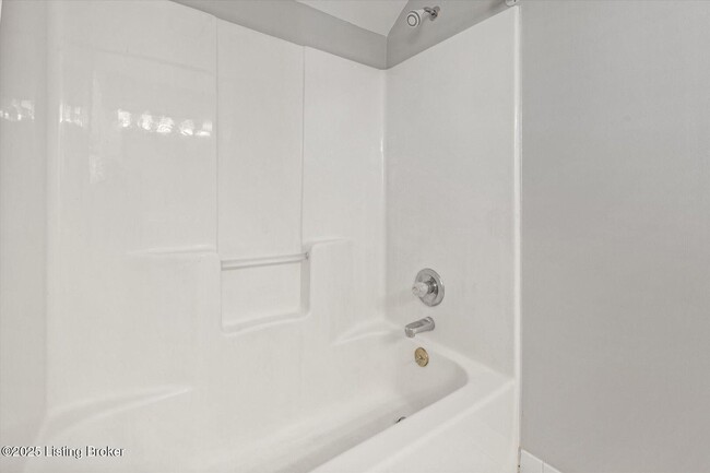 Building Photo - 10523 Going Ct