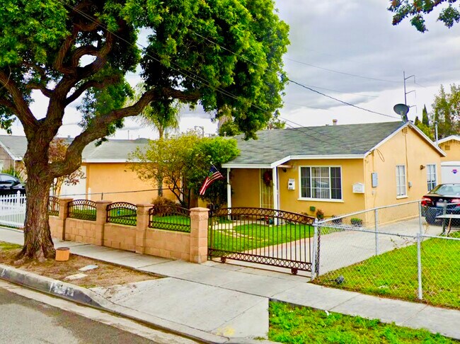 Primary Photo - 4512 W 161st St