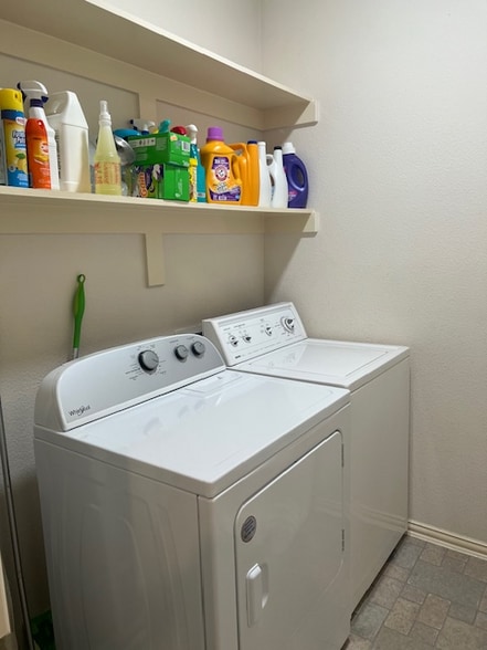 Building Photo - 488 Prairie Hill Ln