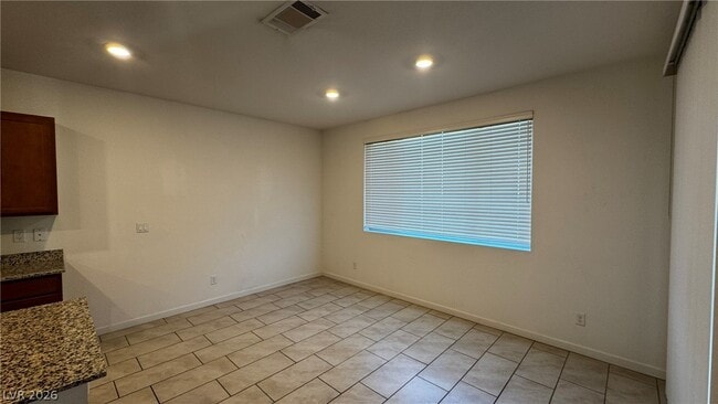 Building Photo - 7080 Garnet Crest Ct