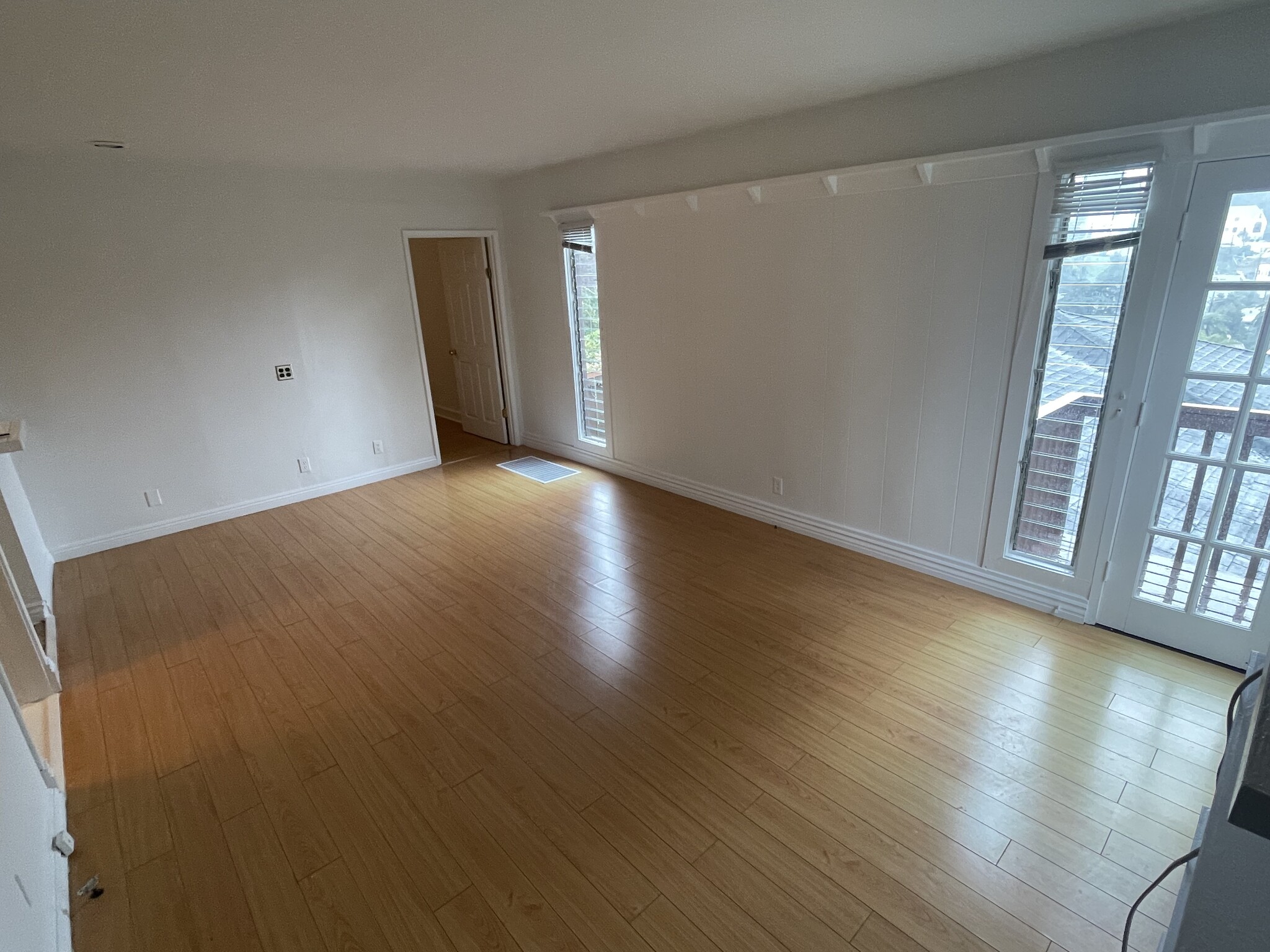 Building Photo - 1416 Stanford Dr