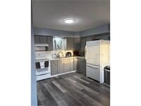 Building Photo - 102 Lake Ave S