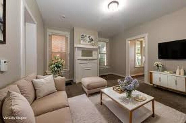 Primary Photo - Greenup Duplex