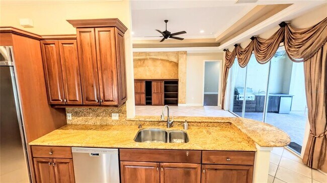 Building Photo - 124 Turquoise Ln