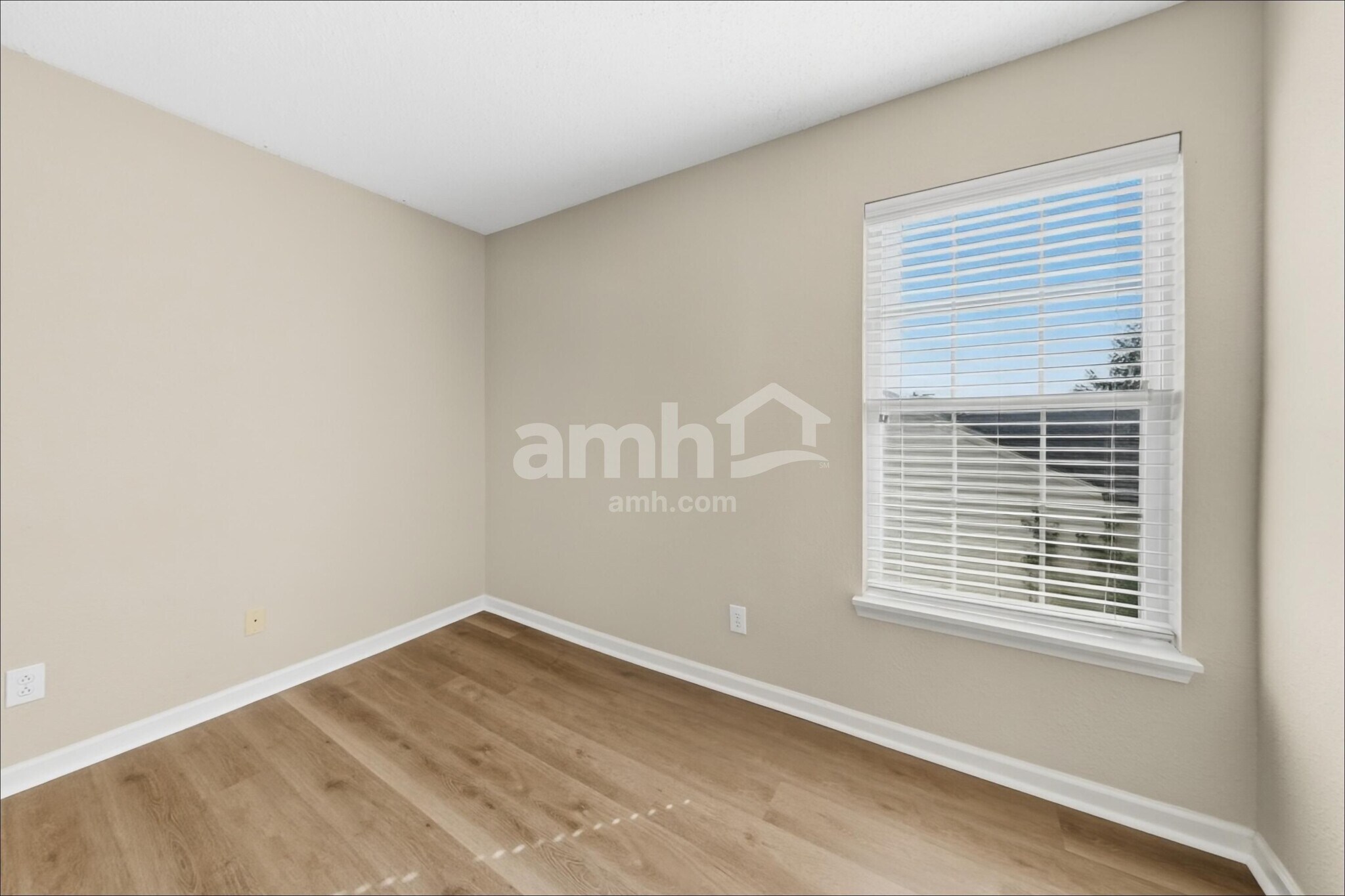 Building Photo - 9718 Treyburn Green Way