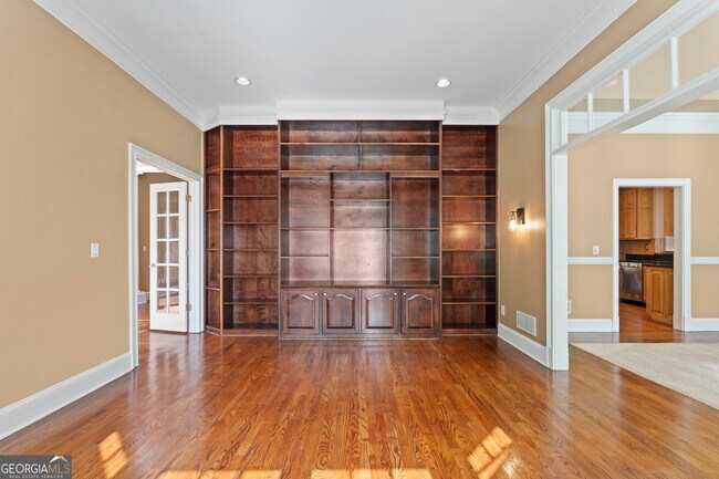 Building Photo - 235 Smokerise Trce