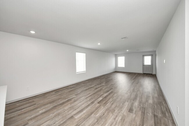 Building Photo - 1027 Bluegill Ln