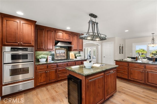 Building Photo - 2465 Via Oeste Dr