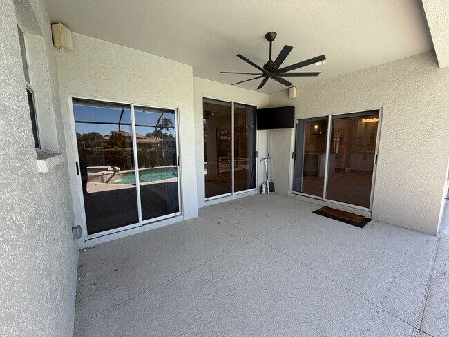 Building Photo - ANNUAL RENTAL - 3 BED / 2 BATH POOL HOME IN AUTUMN WOODS