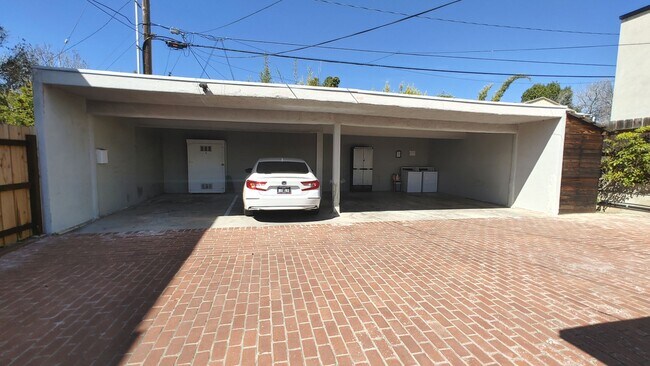 Building Photo - 1405 Ocean Park Blvd