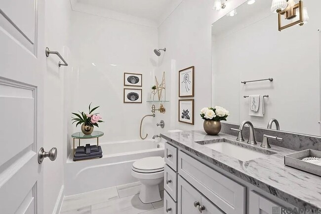 Building Photo - 4 Bedroom Home in Cheval Point Subdivision