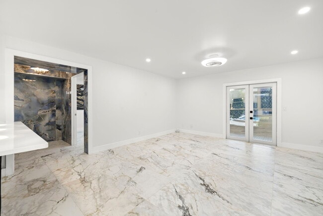 Building Photo - 5306 Santa Rosa Ct