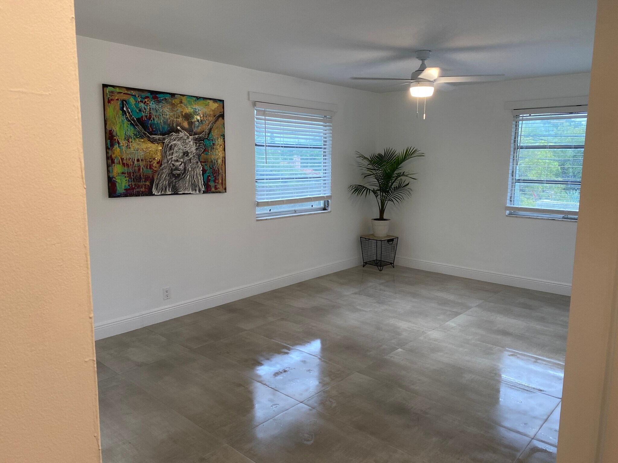 Building Photo - 600 Biscayne Dr