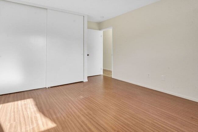 Building Photo - Spacious four bedroom in Prime UTC/UCSD Lo...