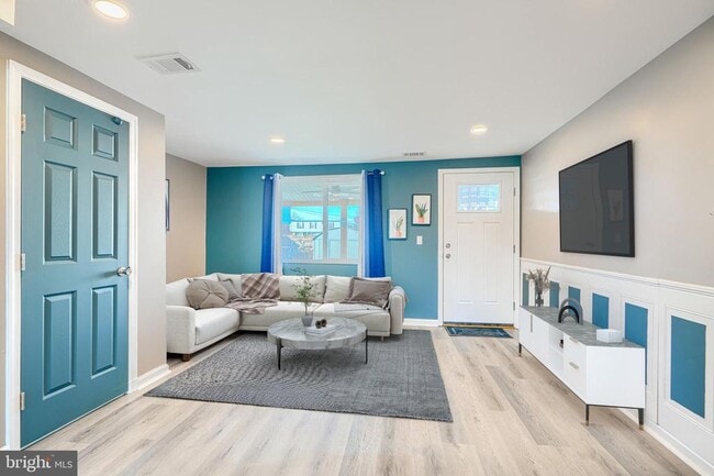 Building Photo - 800 Seckel Ct