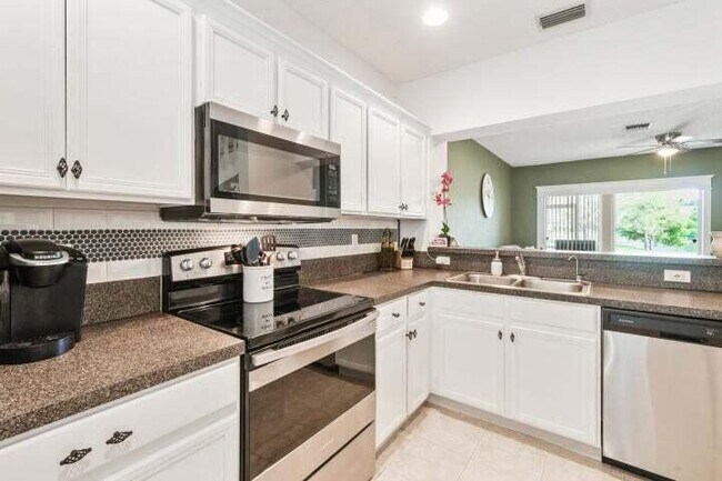 Building Photo - 5032 Palmbrooke Cir