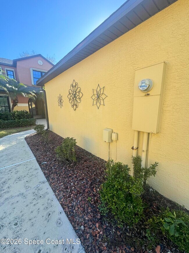 Building Photo - 4575 Radiant Way