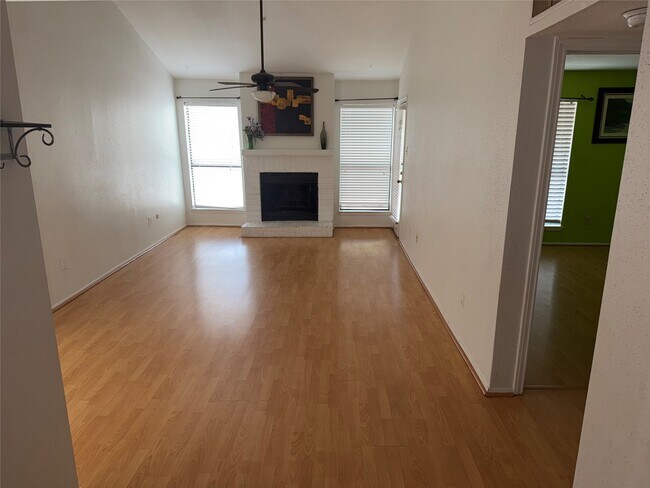 Building Photo - 7950 N Stadium Dr