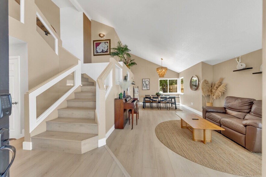 Building Photo - 8004 Caymus Dr