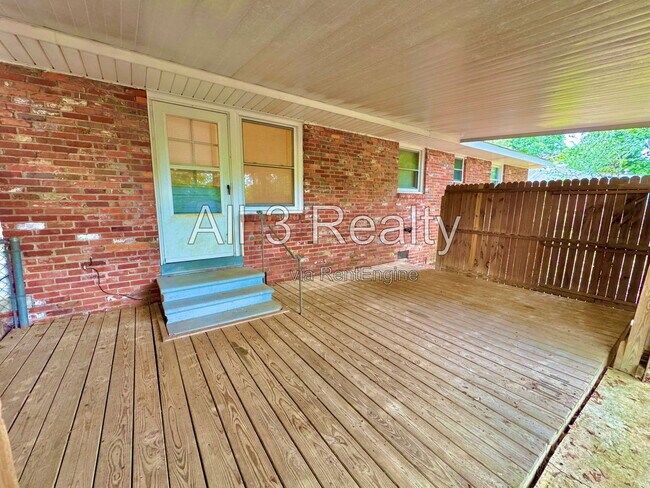 Building Photo - 1149 Beth Manor Dr
