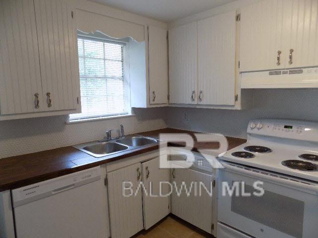 Building Photo - 16219 Silverhill Ave