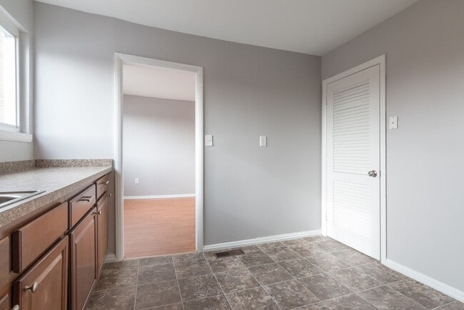 Building Photo - 90X Arion Park Rd