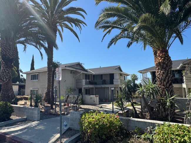 Building Photo - 5361 W Maitland St