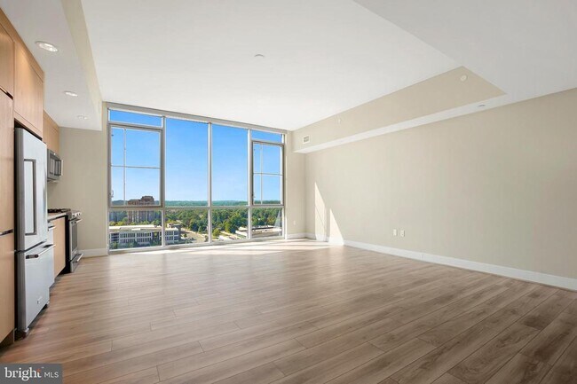 Building Photo - 930 Rose Ave