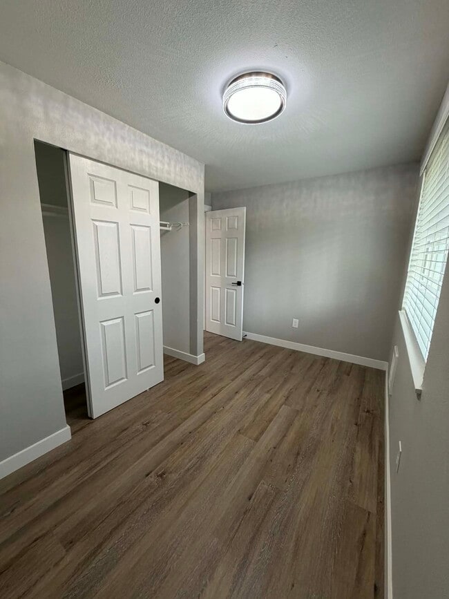 Building Photo - 5517 DayCrest Ct SE