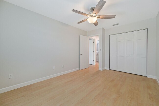 Building Photo - **Direct Gulf Access Pool Home! 4 BED/3 BA...