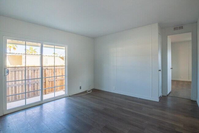 Building Photo - 32480 San Miguelito Dr