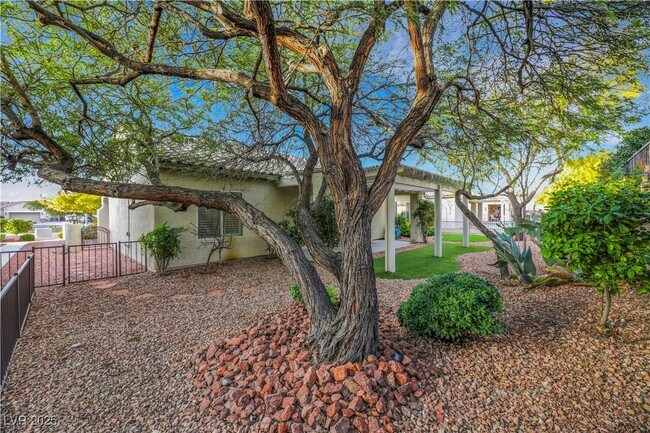 Building Photo - 2130 Fort Halifax St