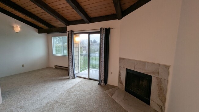 Building Photo - 2020 Grant Ave S