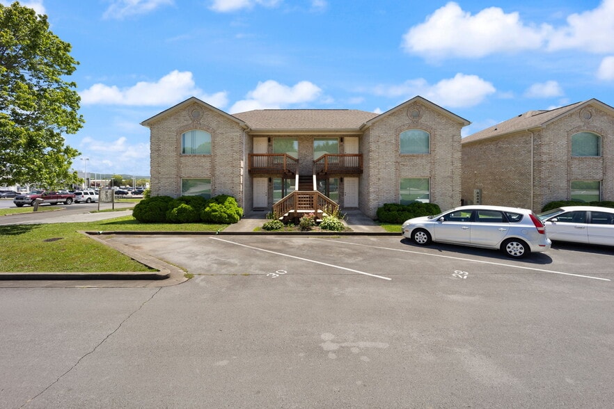 Building Photo - 22 Roks Pl