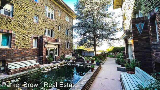 Building Photo - 1 br, 1 bath House - 86 B Street #11
