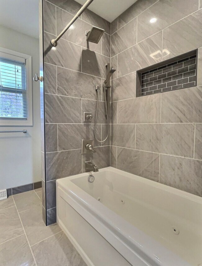 Building Photo - 46 White Oak Blvd