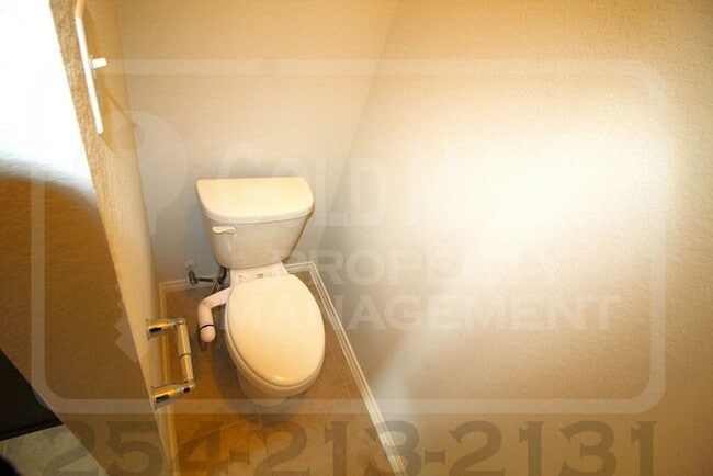 Building Photo - 1003 Torino St