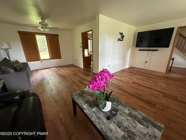 Building Photo - 113 Sir Bradford Rd