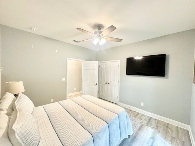 Building Photo - 14278 St. Hwy 20 Niceville FL 32578