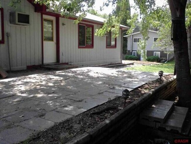 Building Photo - Cozy 2 Bedroom 1 Bath in Waterville