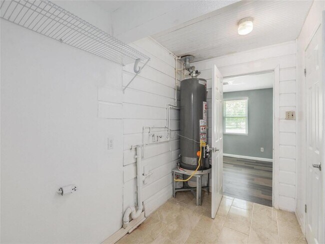 Building Photo - 1116 2nd St