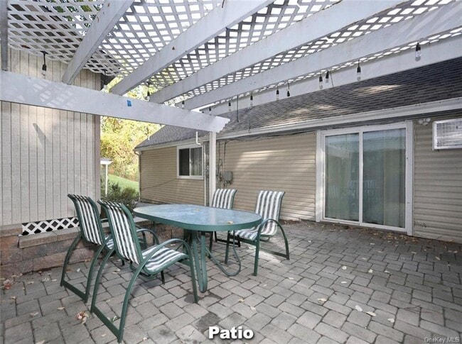 Building Photo - 239 Westside Ave