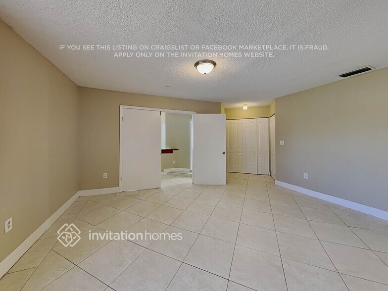 Building Photo - 9611 SW 148th Pl
