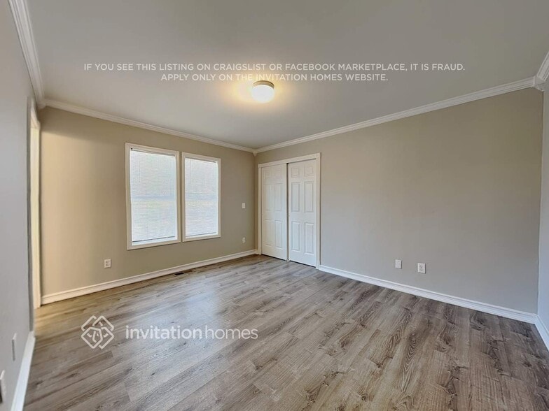 Building Photo - 524 Parnell Dr