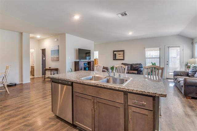 Building Photo - 563 Ranch Trail