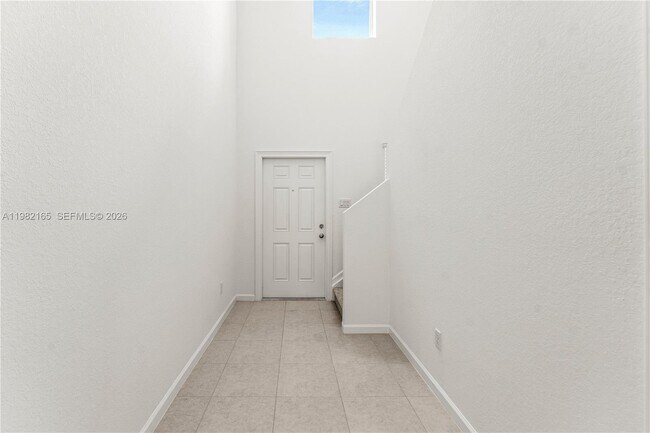 Building Photo - 10722 NW Moon Rise Ln