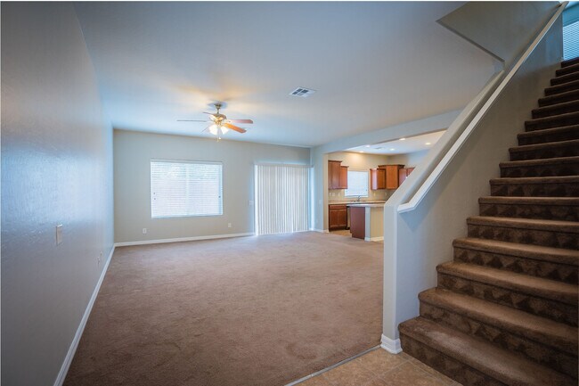 Building Photo - 2624 Romarin Terrace